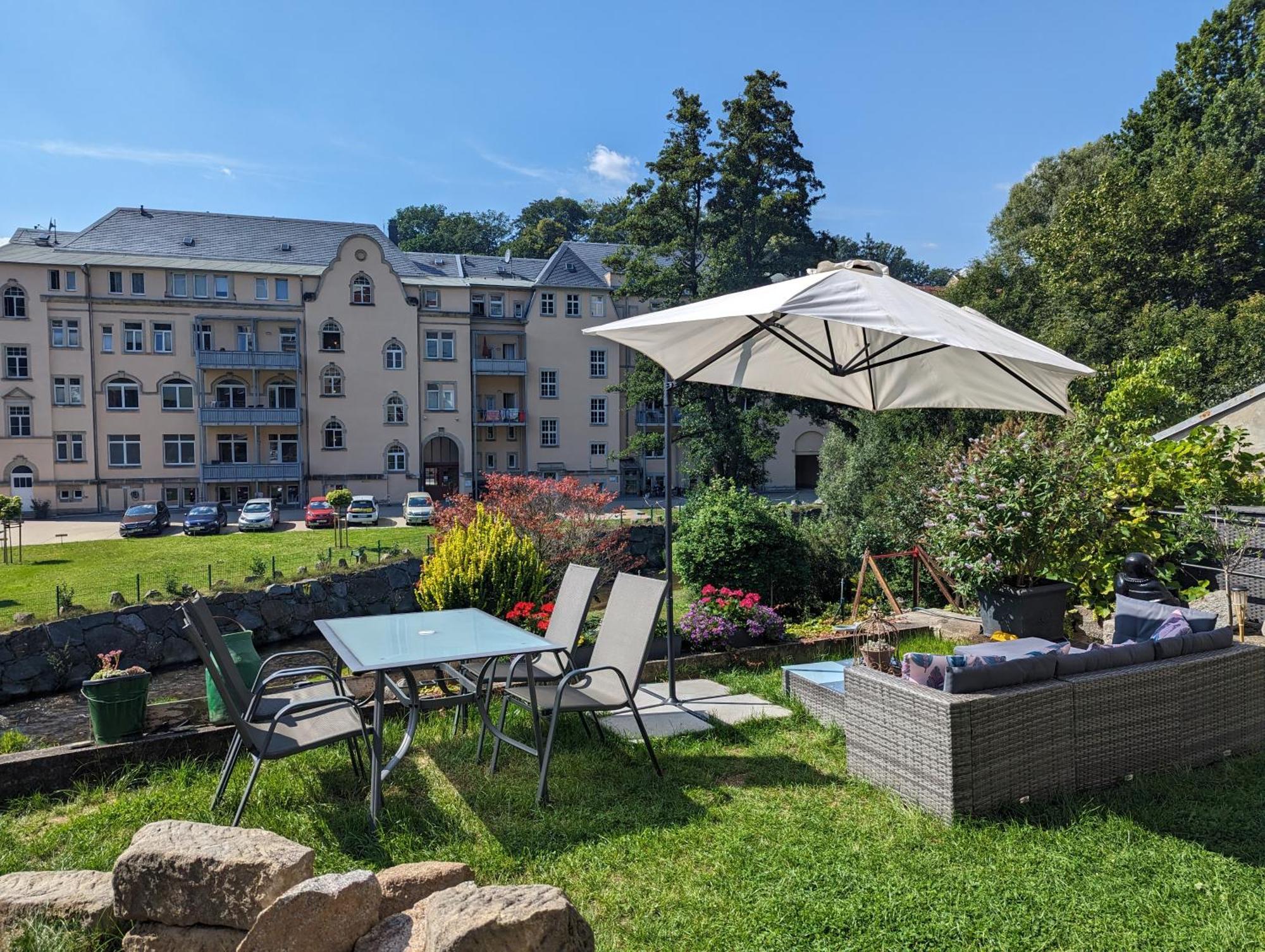 Famzi - Urlaubsmagie - Familienwohnung Mit Gemeinschaftsgarten, -Sauna & -Pool Sebnitz Buitenkant foto