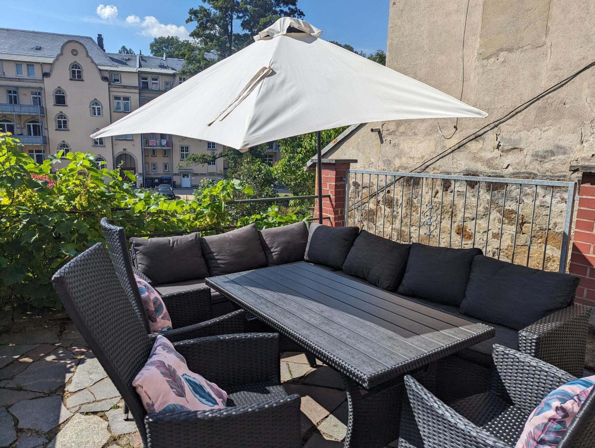 Famzi - Urlaubsmagie - Familienwohnung Mit Gemeinschaftsgarten, -Sauna & -Pool Sebnitz Buitenkant foto
