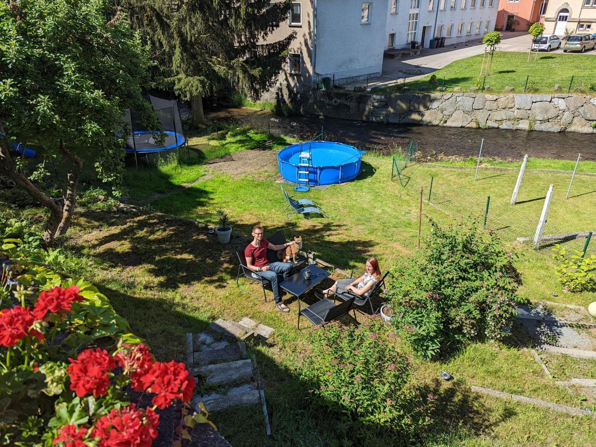 Famzi - Urlaubsmagie - Familienwohnung Mit Gemeinschaftsgarten, -Sauna & -Pool Sebnitz Buitenkant foto