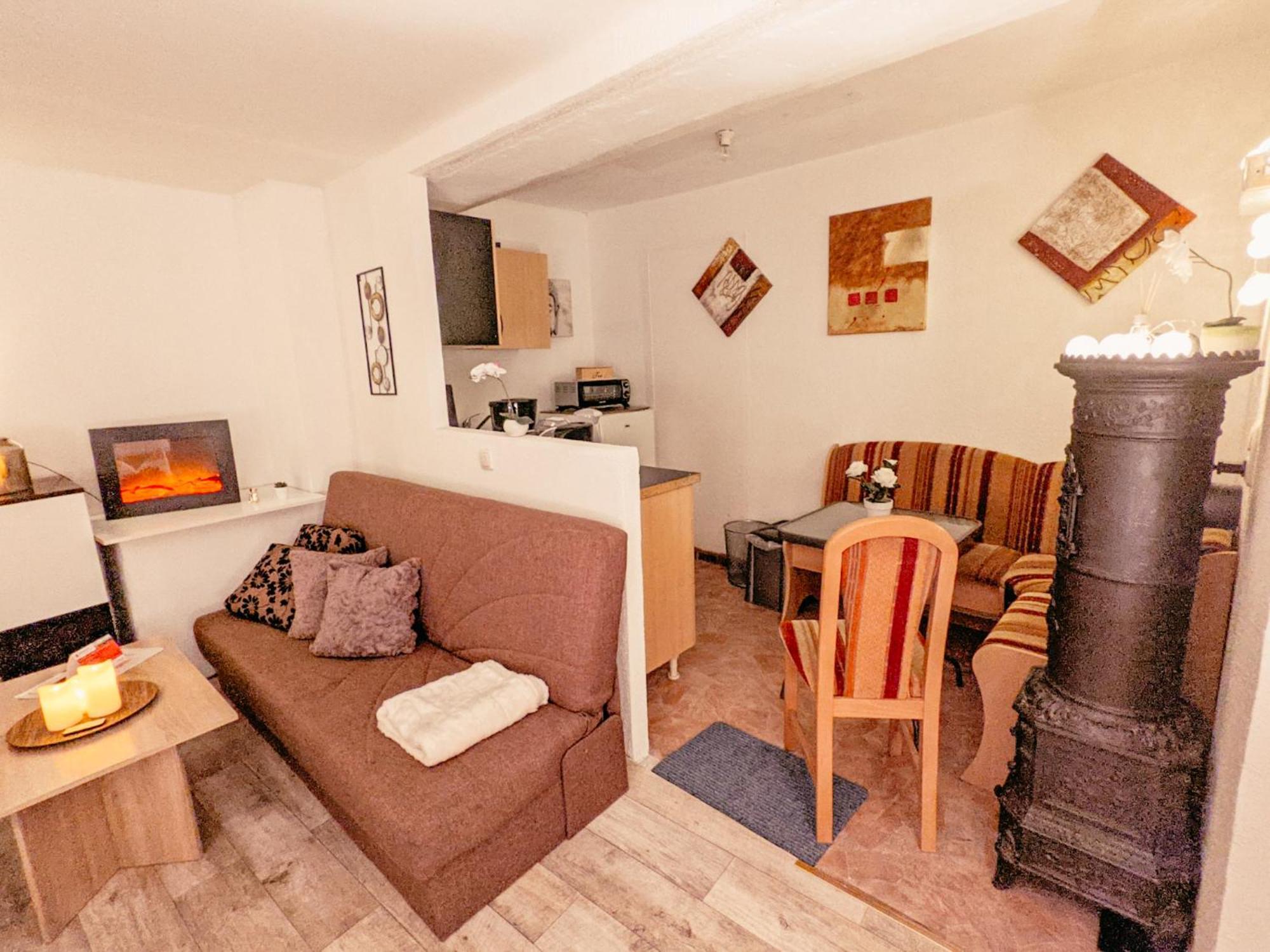 Famzi - Urlaubsmagie - Familienwohnung Mit Gemeinschaftsgarten, -Sauna & -Pool Sebnitz Buitenkant foto