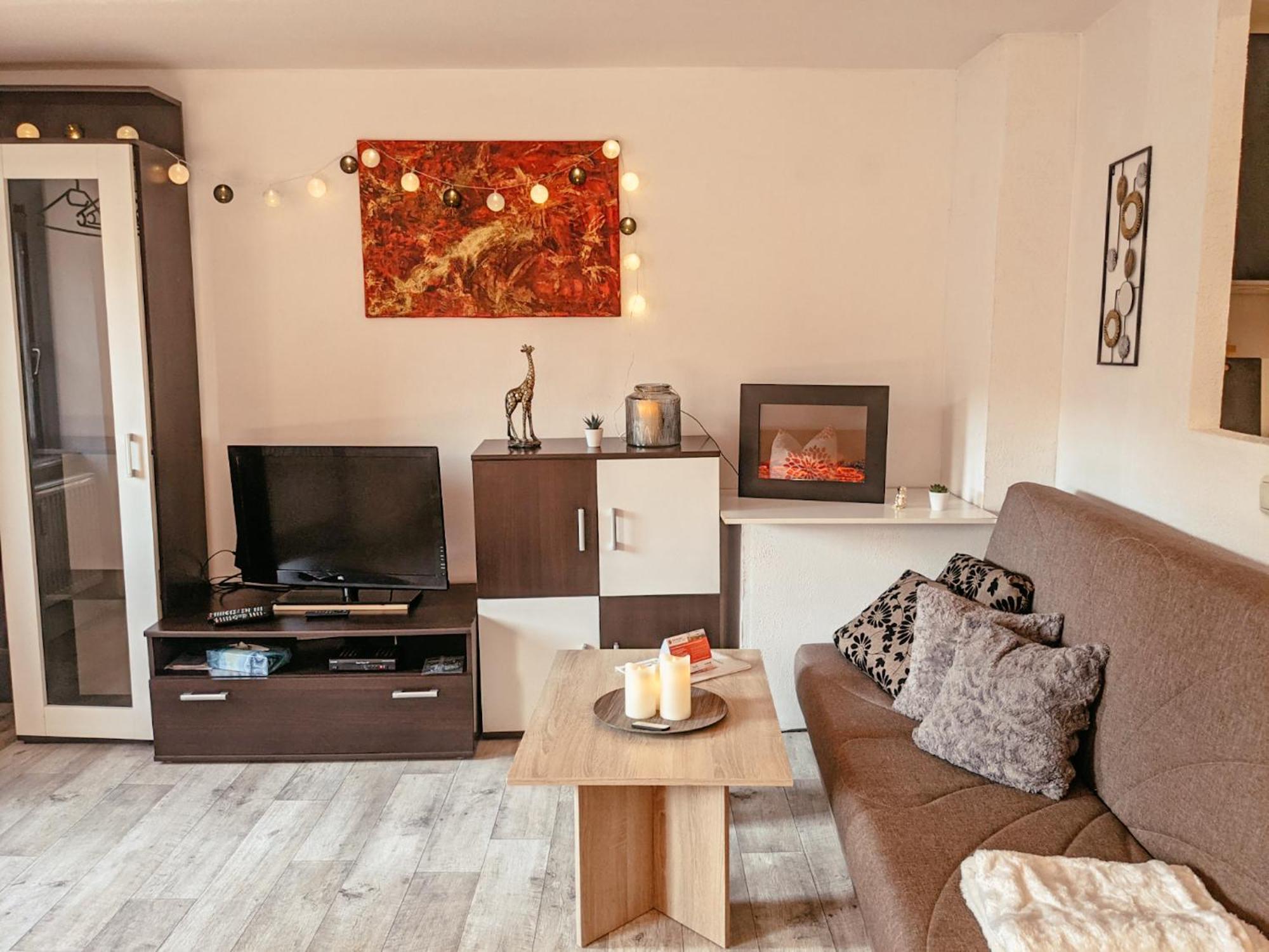Famzi - Urlaubsmagie - Familienwohnung Mit Gemeinschaftsgarten, -Sauna & -Pool Sebnitz Buitenkant foto